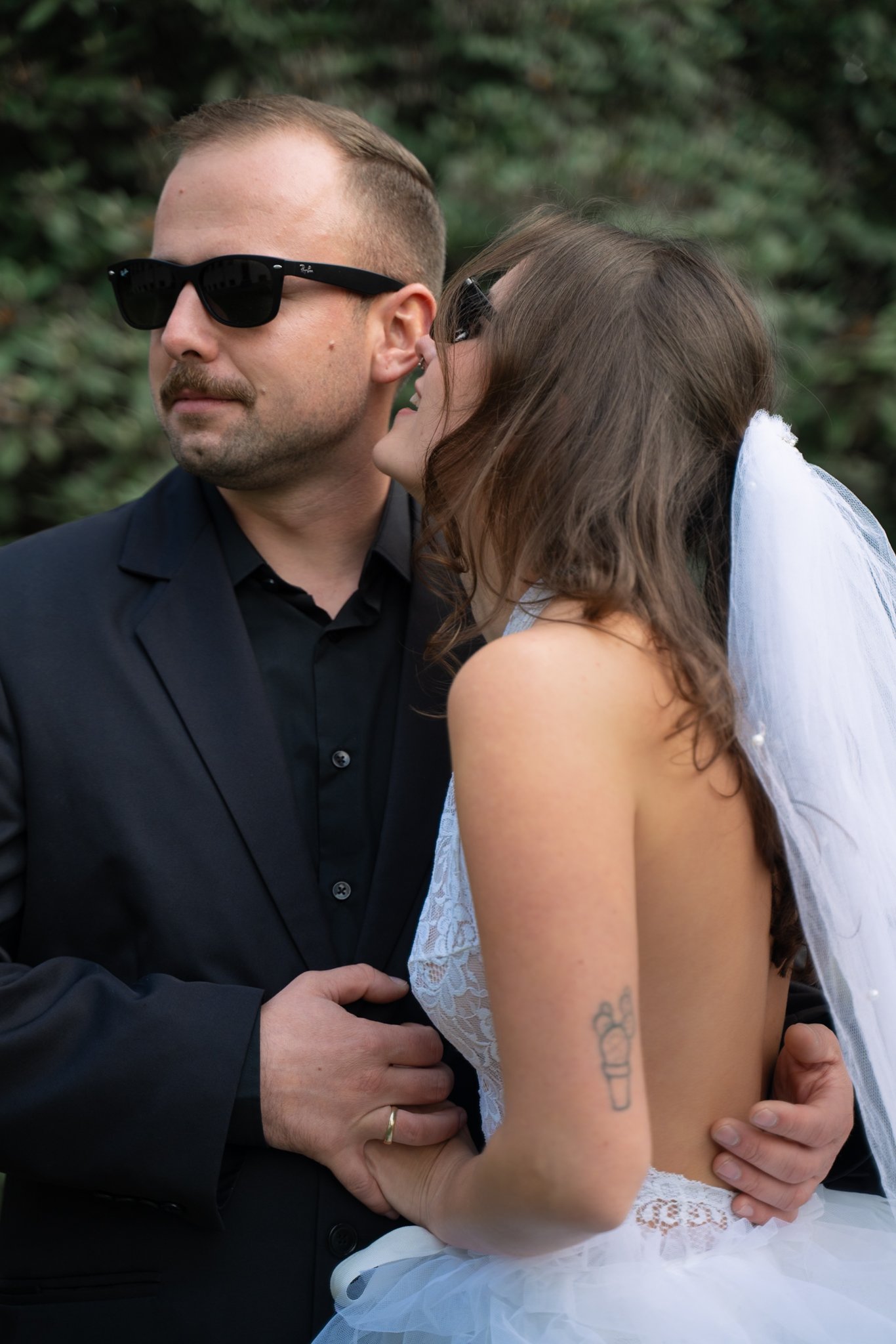 clara kisses Nick on his cheek