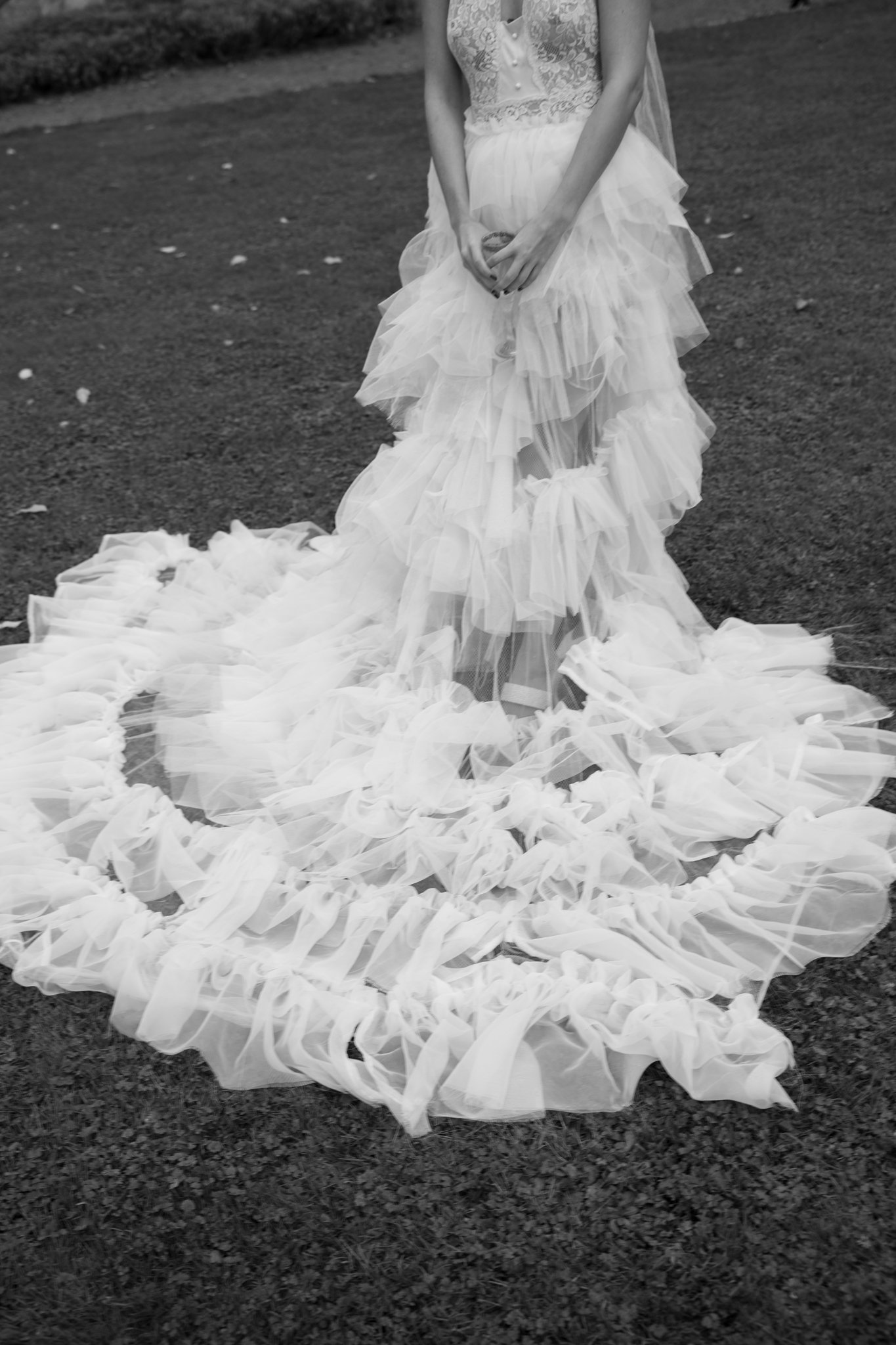 Bruidsjurk met veel tulelagen